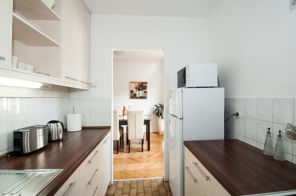 Sensitive Apartment Белград Экстерьер фото