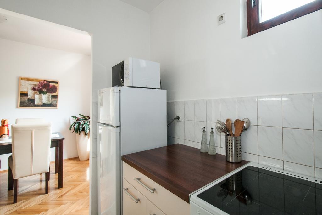 Sensitive Apartment Белград Экстерьер фото