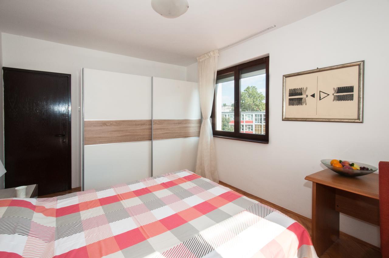 Sensitive Apartment Белград Экстерьер фото